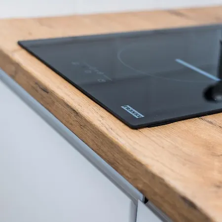 Avis - Skwer Kosciuszki 34a Gdynia